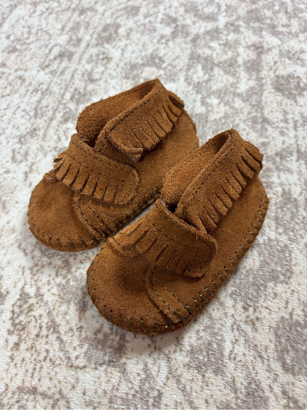 Minnetonka Front Strap Infant Bootie Size 1